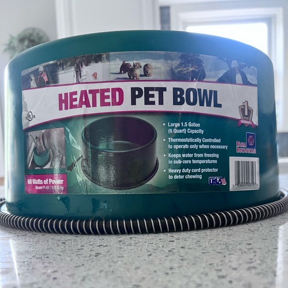 Heated Pet Bowl- Large 1.6 gallon (6qt) - Picture 1 of 3